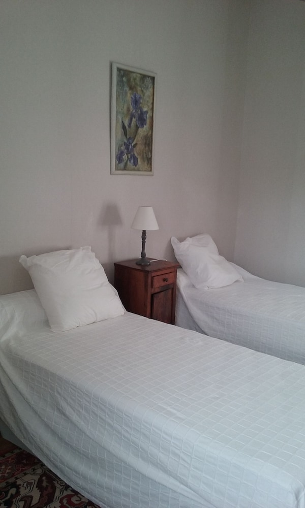 Double or Twin Room - Photo 1