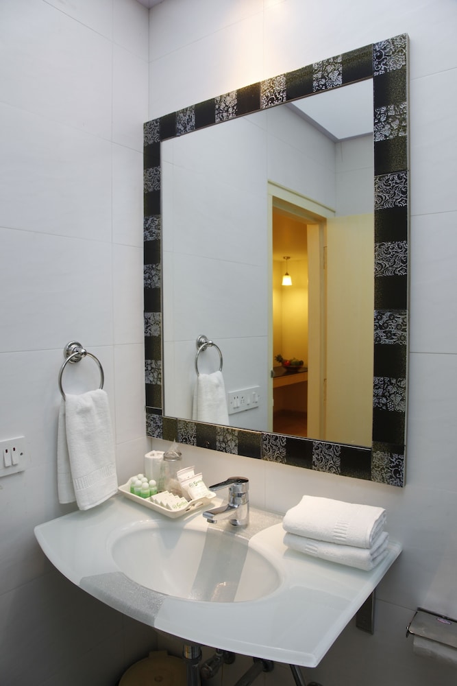 Deluxe Room - Photo 2