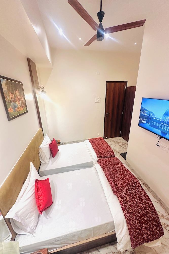 Deluxe Twin Room - Photo 7