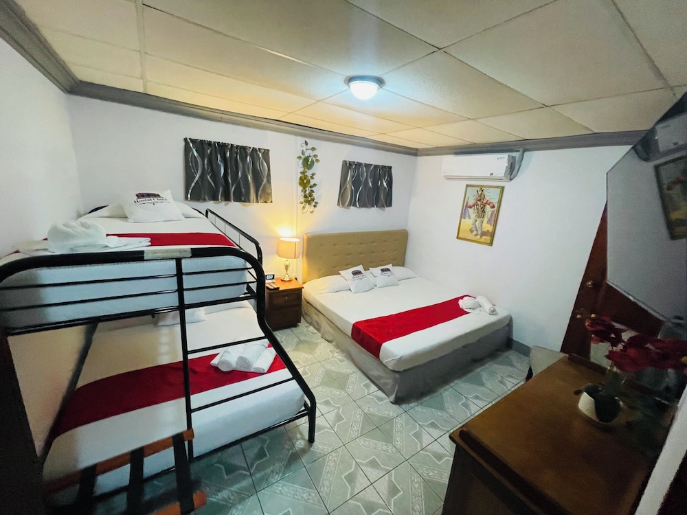 Room photo 2