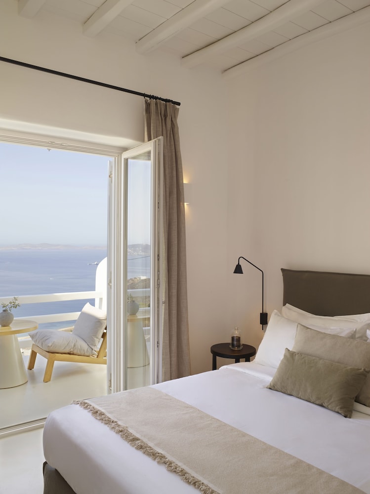 Deluxe Sea View - Photo 3