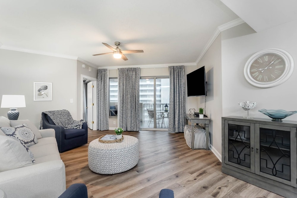 Condo, 3 Bedrooms