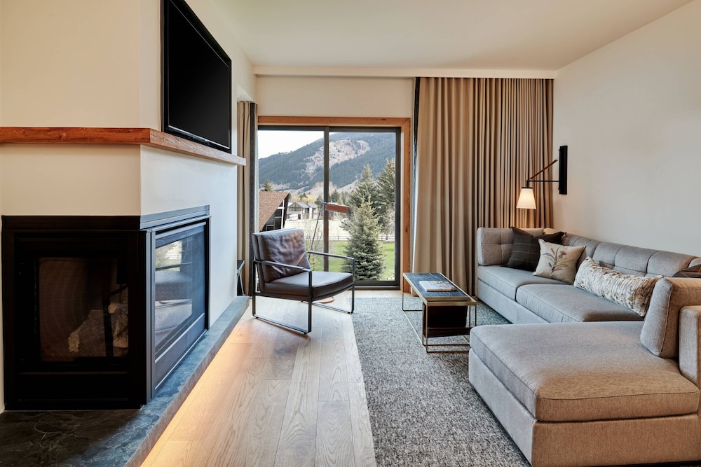 Premier Suite, 1 King Bed with Sofa bed