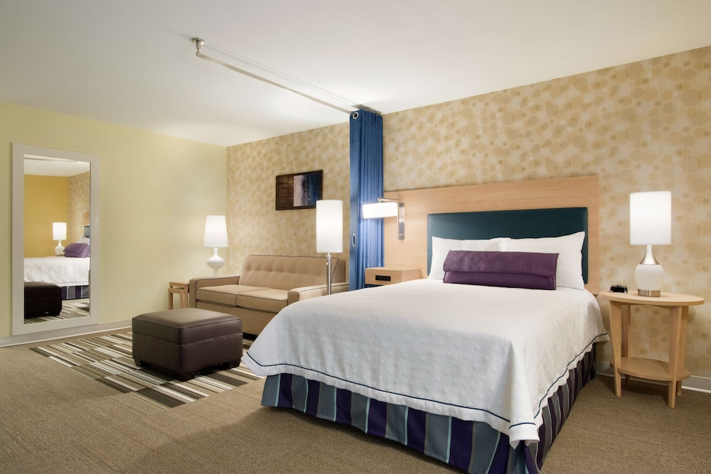 Premier Studio, 1 Queen Bed, Non Smoking