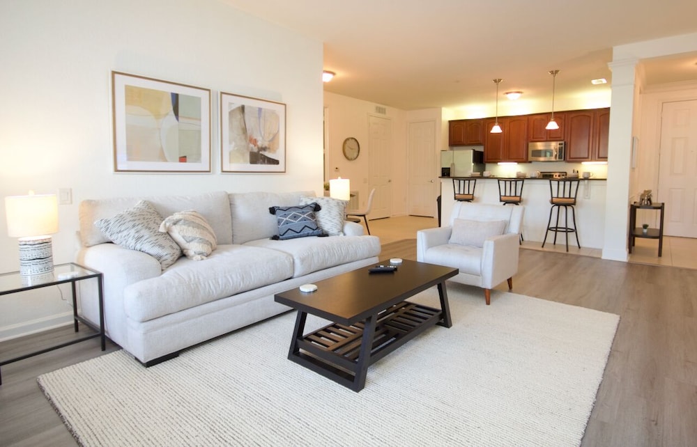 Deluxe Condo, 2 Bedrooms, Non Smoking