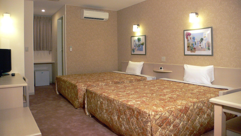 Standard Twin Room, 2 Queen Beds, Non Smoking photo 1
