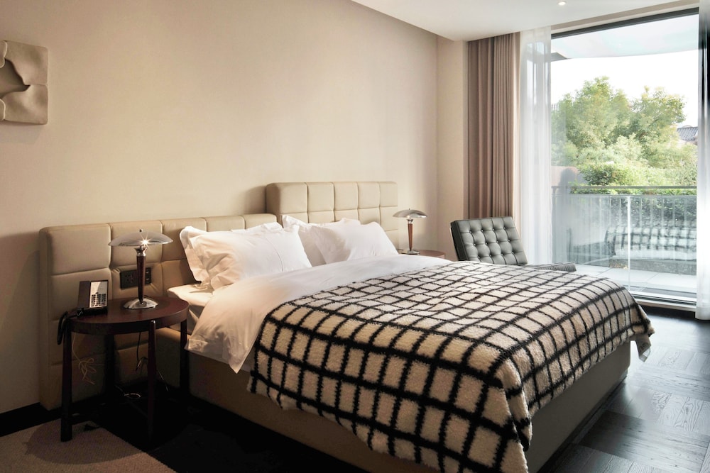 Classic Suite, Garden View