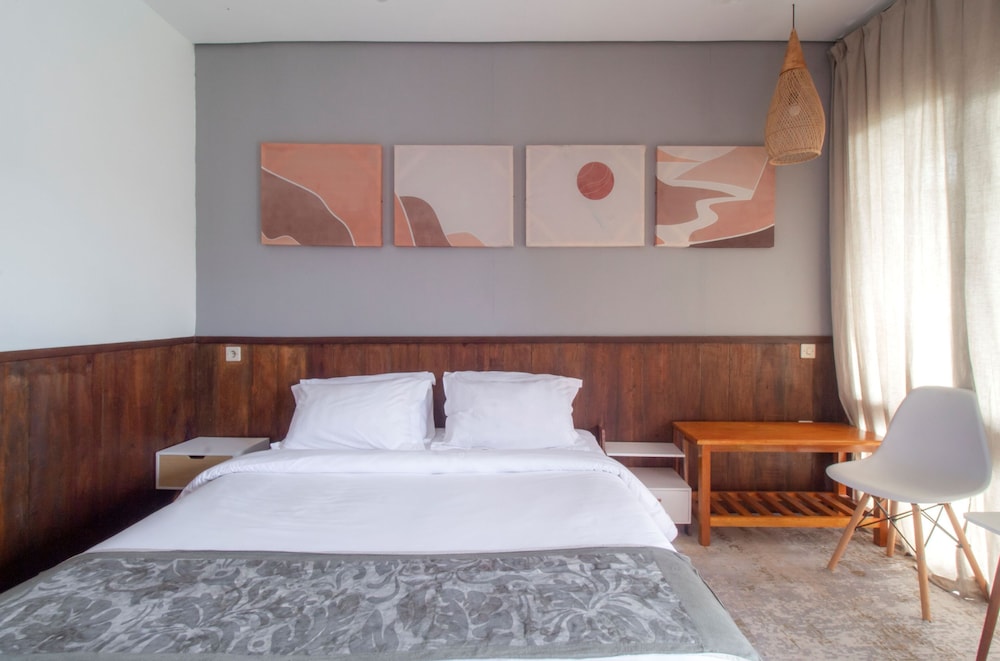 Deluxe Room - Photo 5