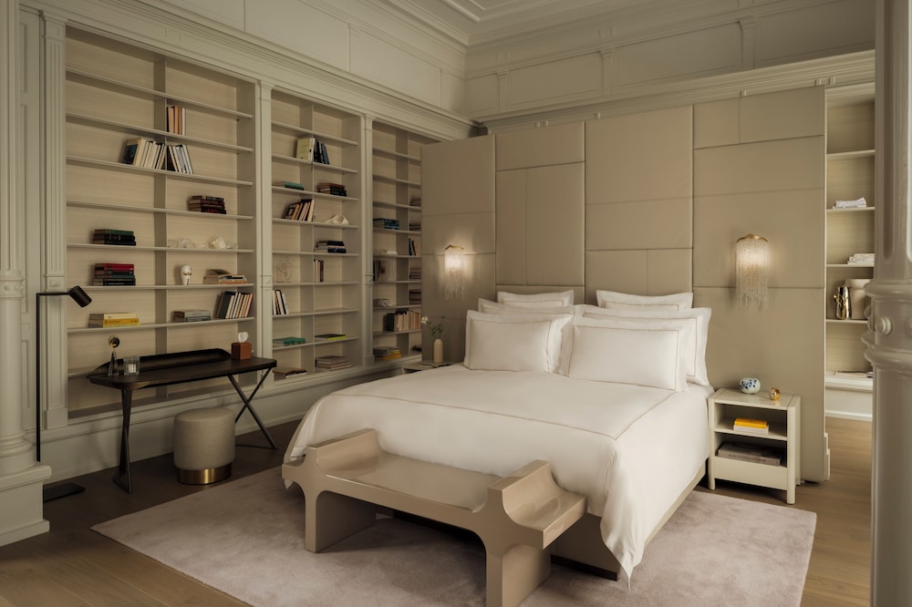 House (Library)