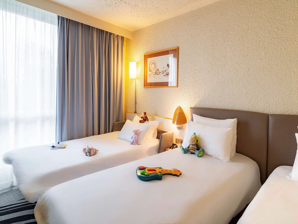 Classic Room, Multiple Beds - Photo 5