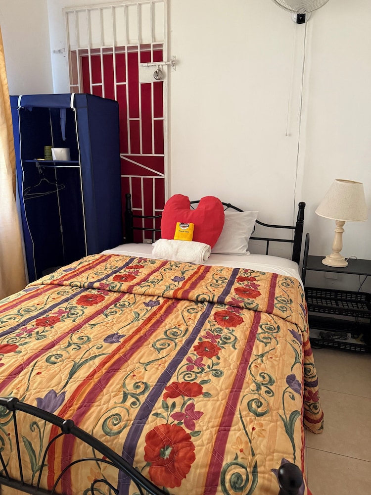 Basic Cabin, 1 Double Bed