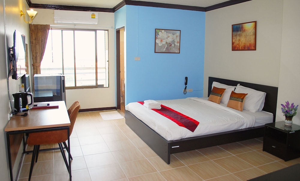 Deluxe Double Room photo 2