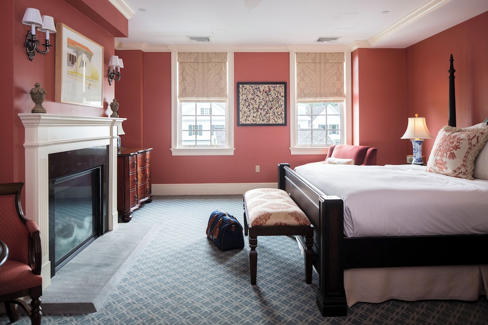 Superior Room, 1 King Bed (Superior King ADA Compliant Room) photo 1