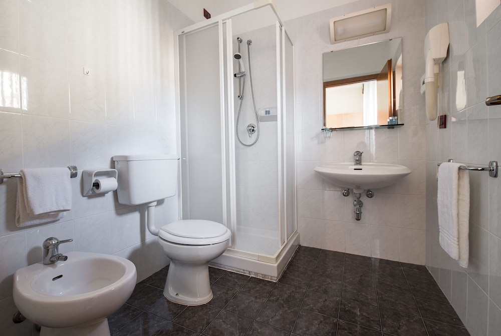 Comfort Triple Room photo 2
