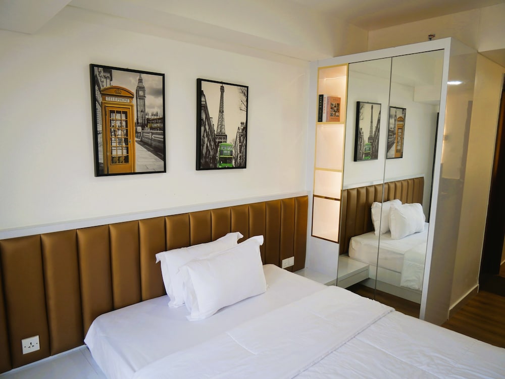 Royal Studio, 1 Queen Bed, Non Smoking, Sea View photo 1