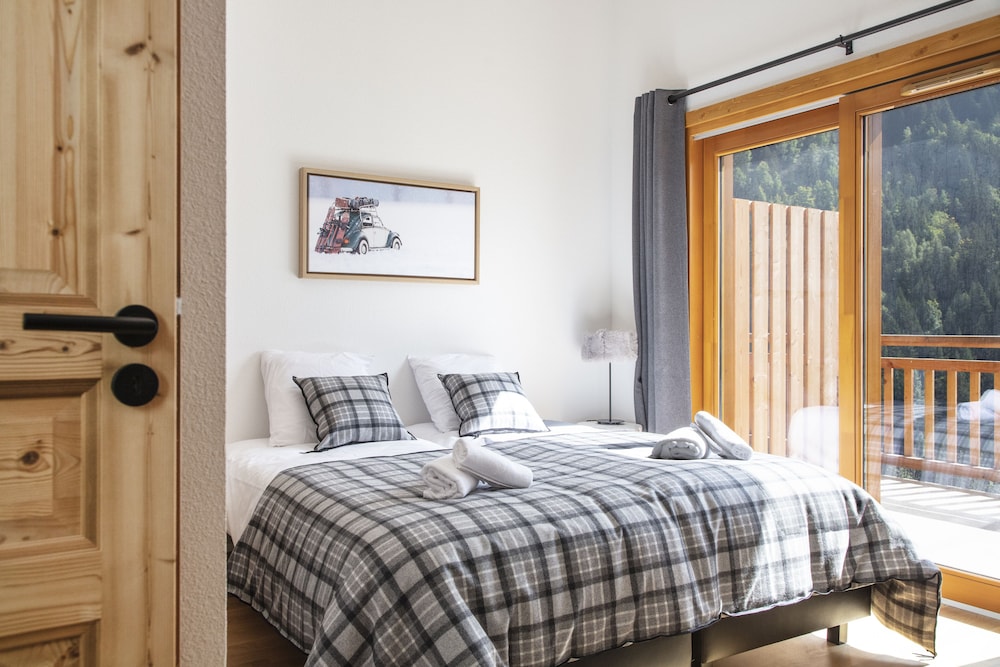 3-room apartment for 6 people premium photo 3