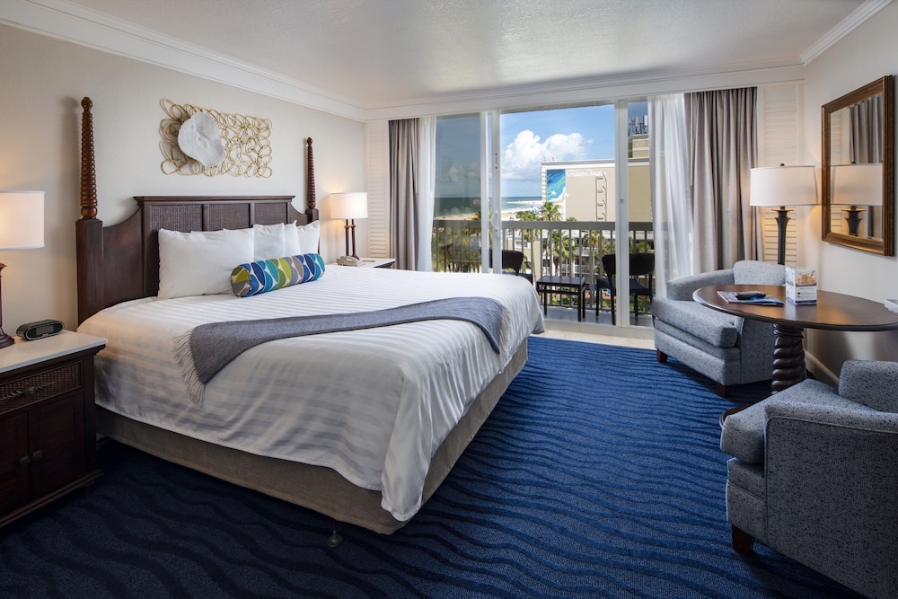 Tropical View with Balcony 1 King Bed - Photo 1