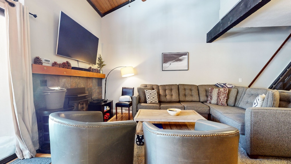 Condo, Multiple Beds, Patio, Mountain View (Sherwin Villas Retreat) photo 3