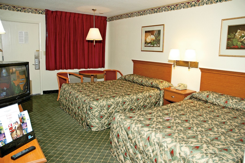 Standard Double Room, 2 Double Beds, Non Smoking photo 3
