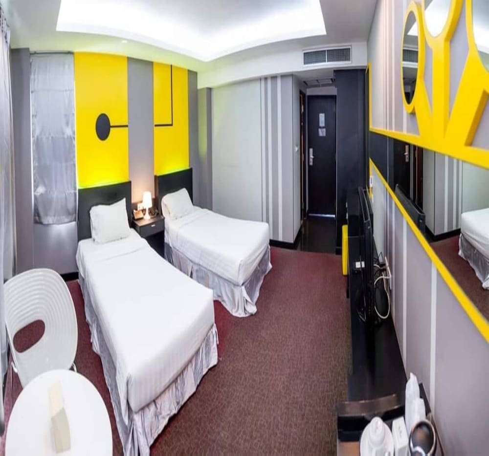 Deluxe Twin Room photo 1
