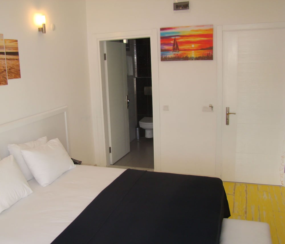 Standard Double Room, Balcony, City View (Samyeli) photo 1