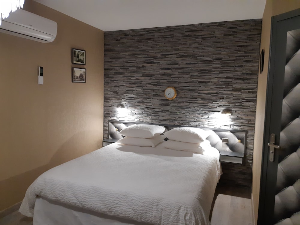 Deluxe Double Room, Ensuite photo 1