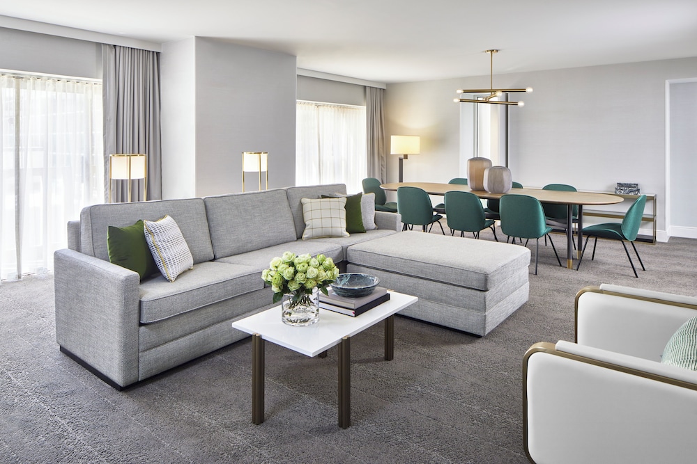 Premium Suite - Photo 6