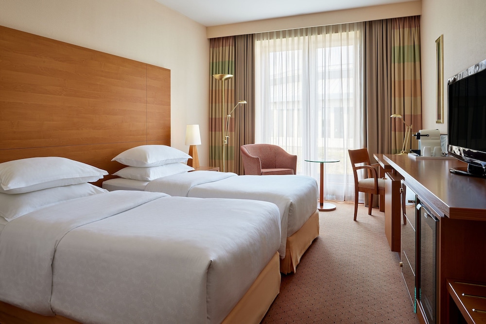 Superior Room, 2 Twin Beds - Photo 1