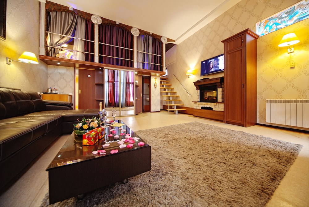 Suite, Sauna (2 floors)