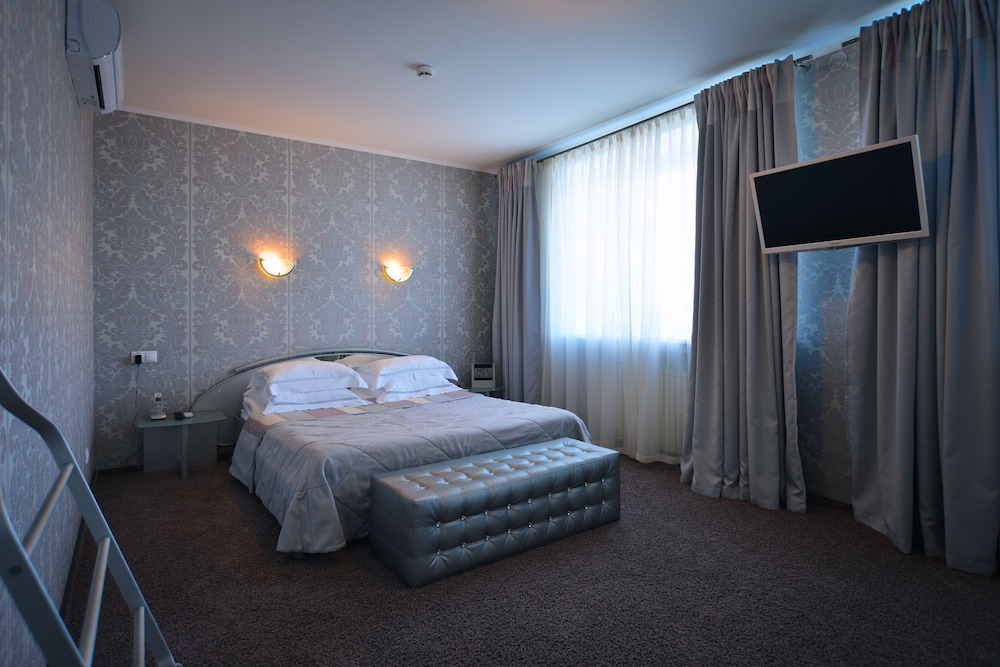Superior Suite