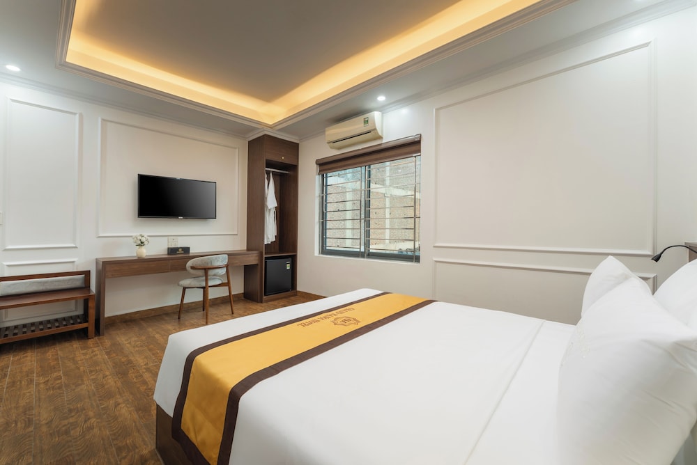 Standard Double Room, City View