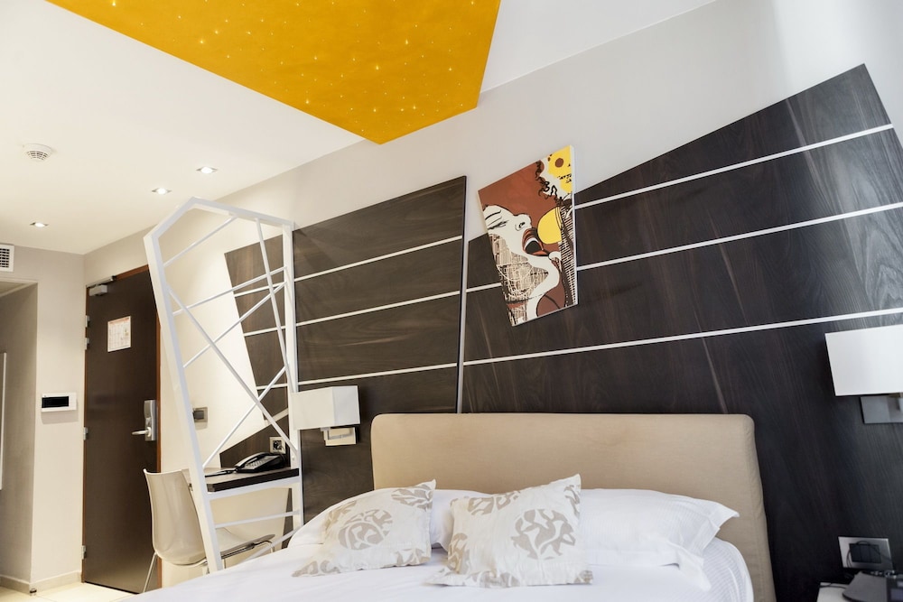 Superior Room - Photo 7