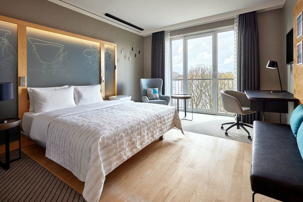 Deluxe Room, 1 King Bed (View)
