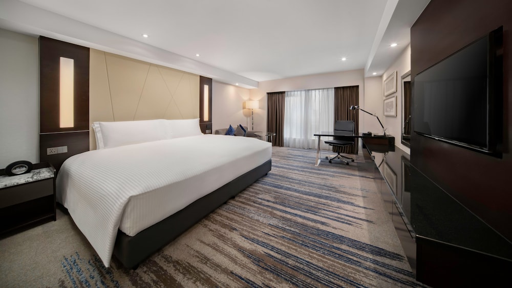 Premium Room, 1 King Bed (Super King, High Floor)