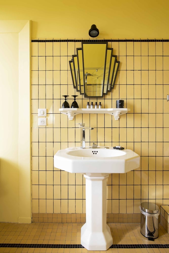 Deluxe Double Room, Private Bathroom, Canal View (Chambre 3) - Photo 3