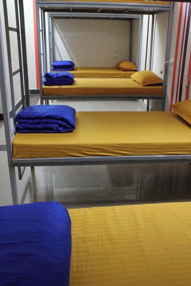Shared Dormitory, Mixed Dorm