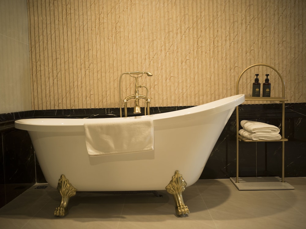 Grand Suite - Photo 15