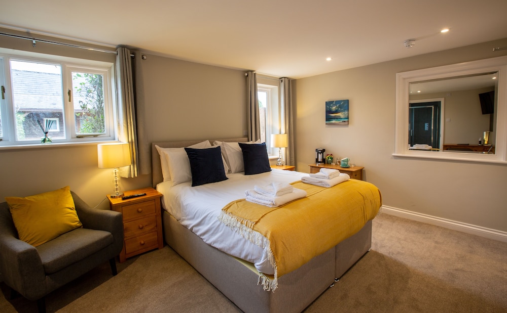 Standard Double or Twin Room photo 2