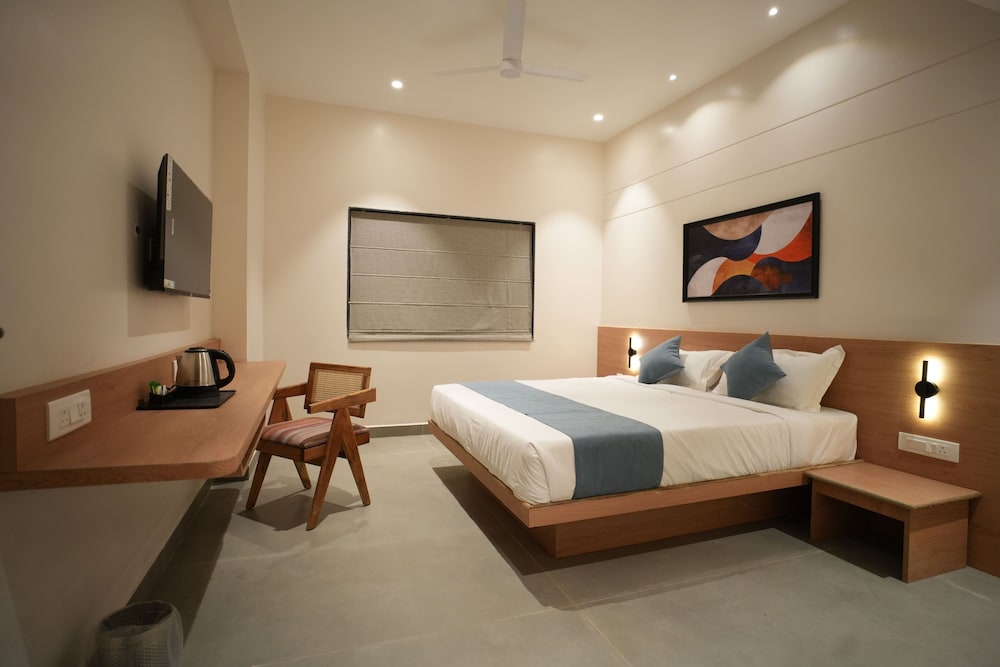 Superior Single Room