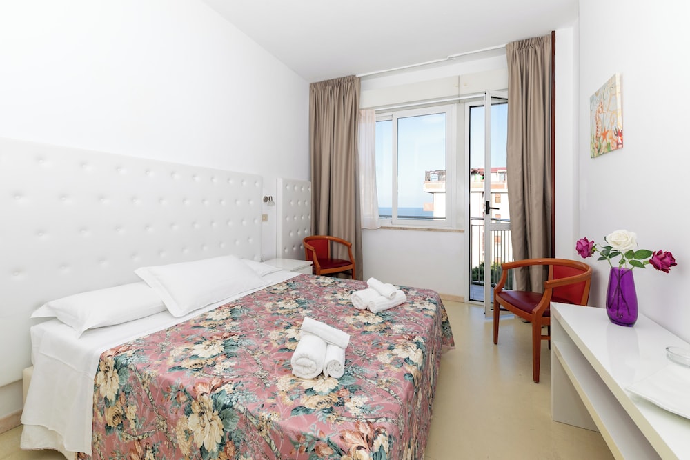 Double Room, 1 Double Bed, Balcony, Sea View