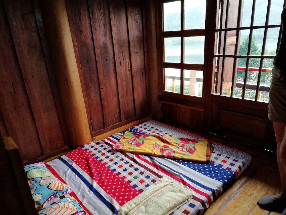 Classic Room - Photo 15