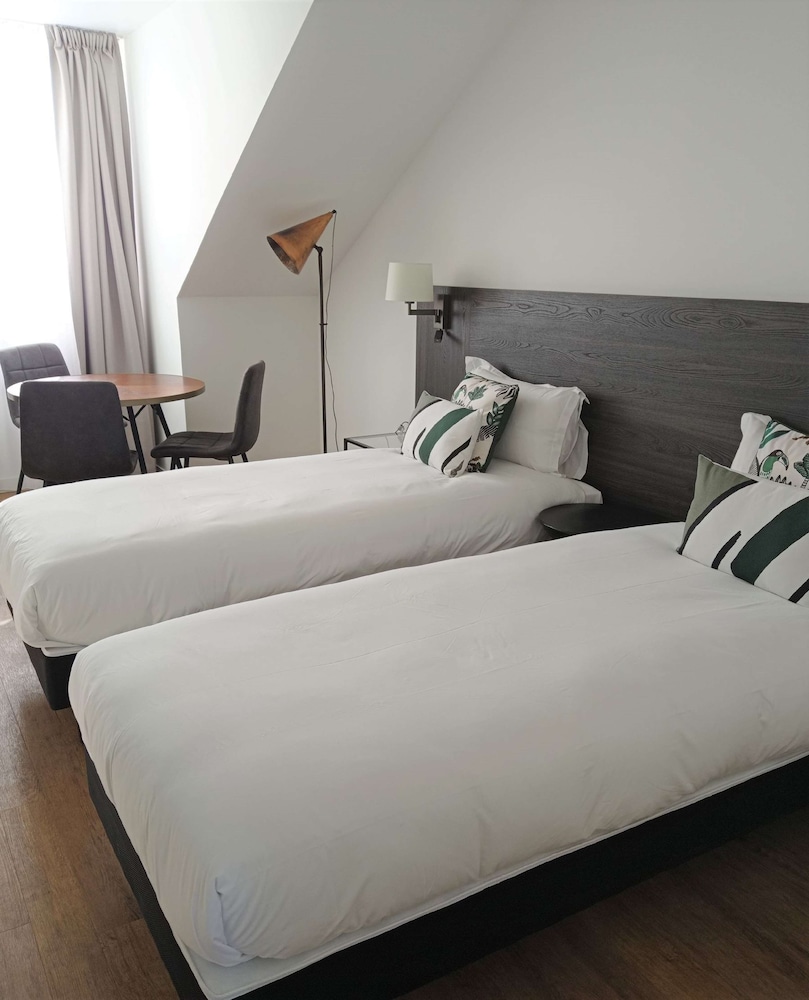 Studio, 2 Twin Beds - Photo 2