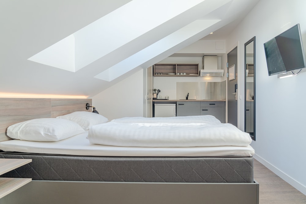 Premium Triple Room
