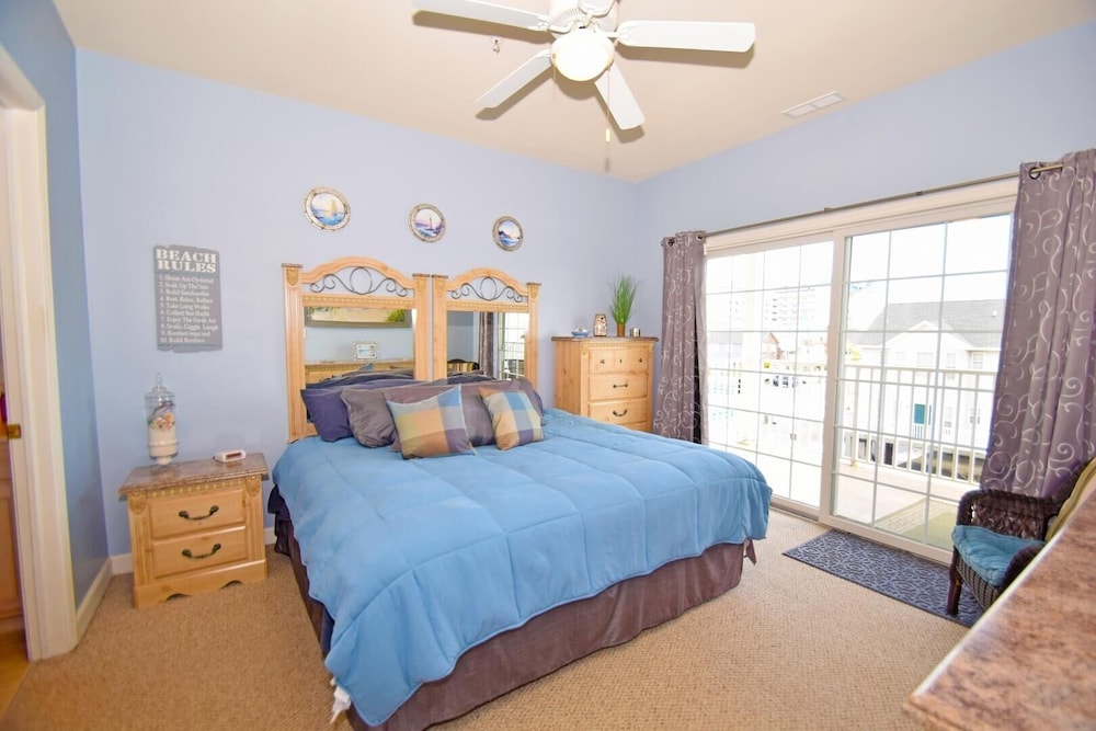 Condo, 3 Bedrooms