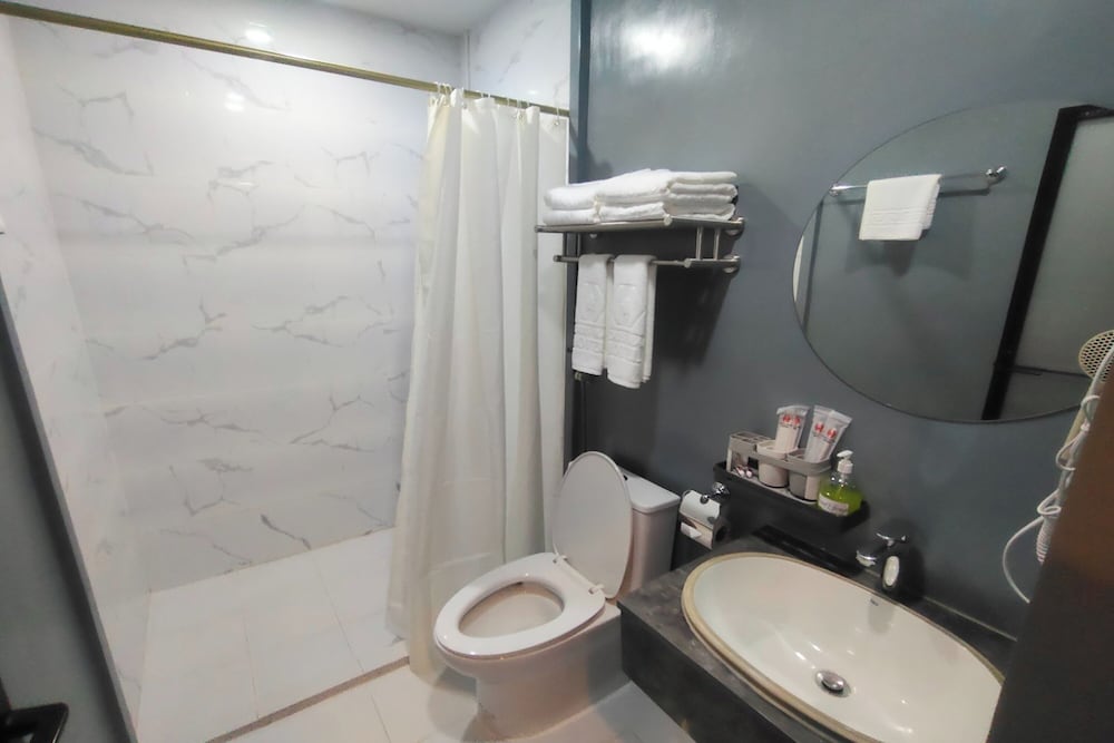Deluxe Twin Room photo 3