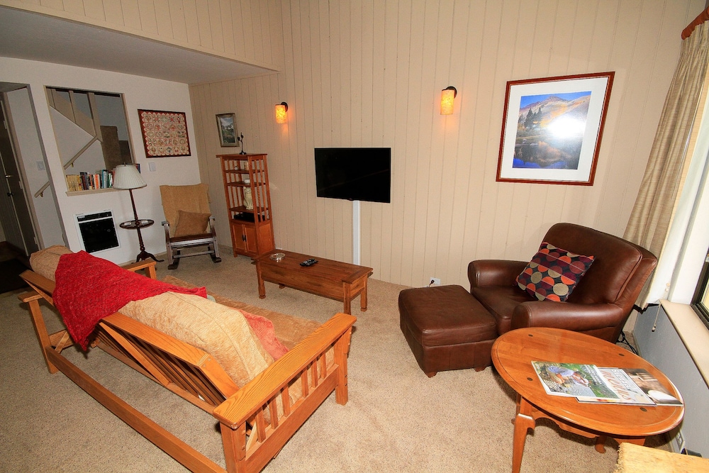 1-Bedroom Condo Loft photo 2