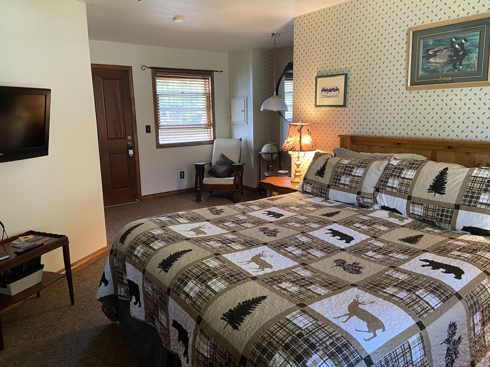 Hunters Glen Room, 1 King Bed, Ground Floor