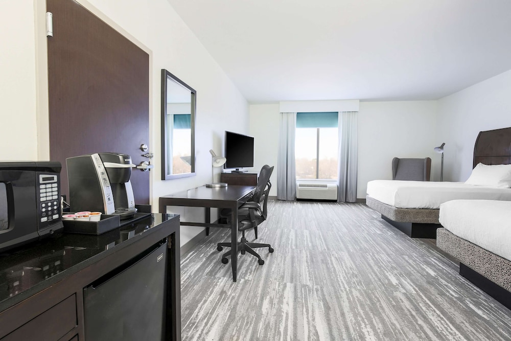 Room, 2 Queen Beds, Accessible - Photo 3