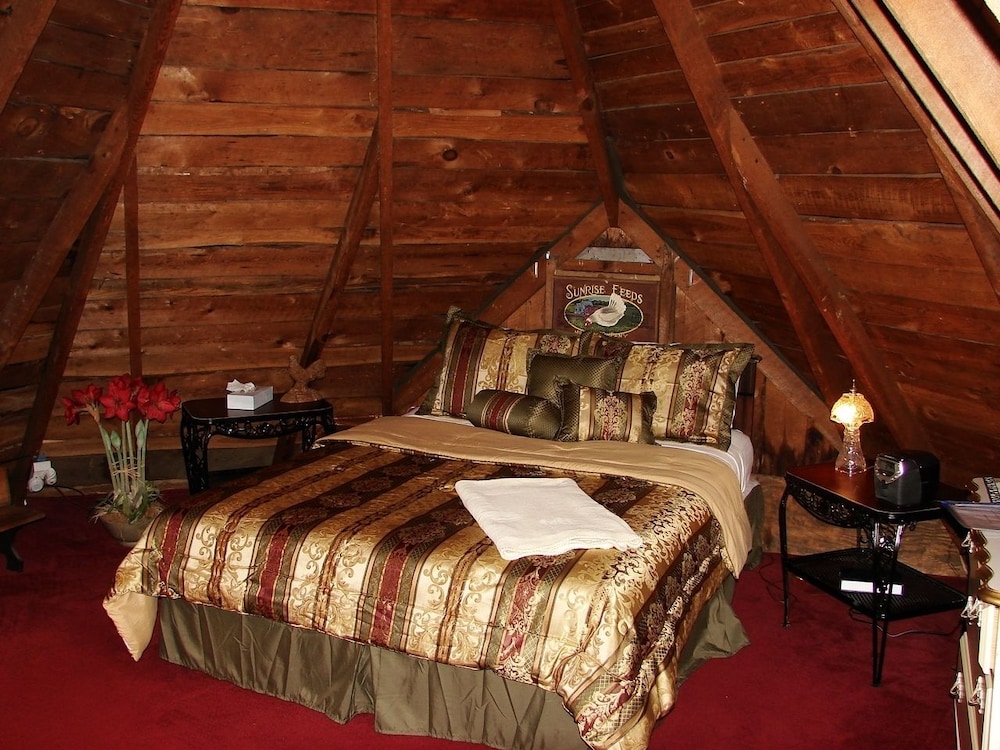 Comfort Suite, 1 Queen Bed, Jetted Tub photo 2