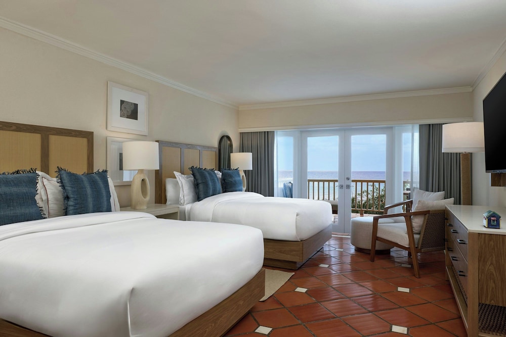 Junior Suite, 2 Queen Beds, Oceanfront ( All-Inclusive Adults Only) photo 3
